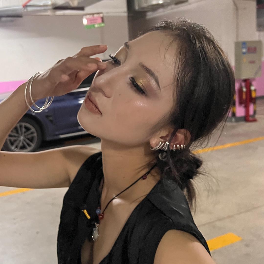 许小洁呀