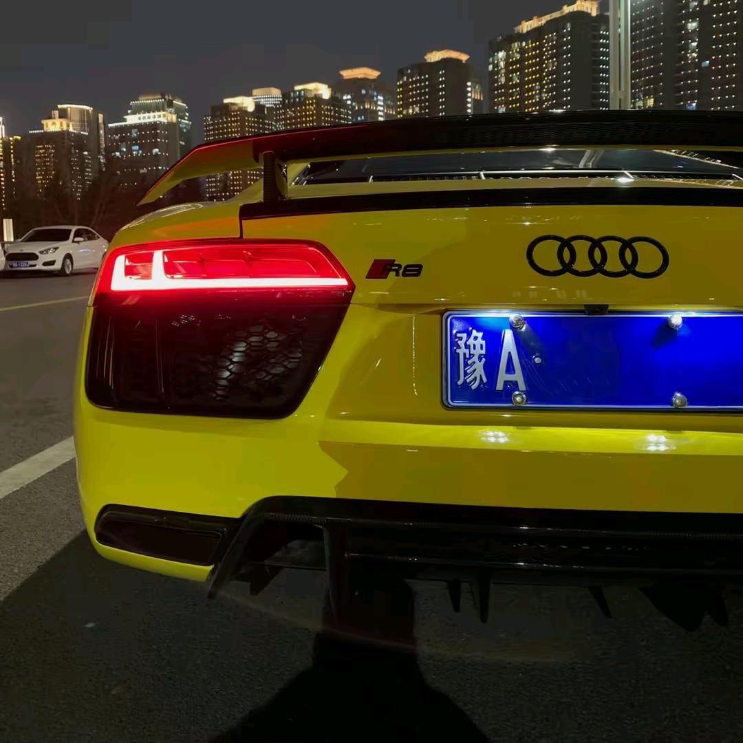 V12