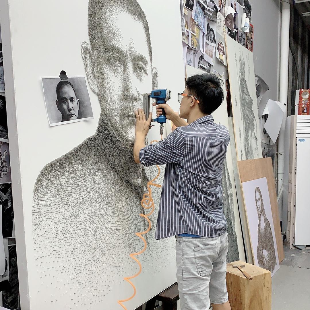 钉枪画 陈绍君
