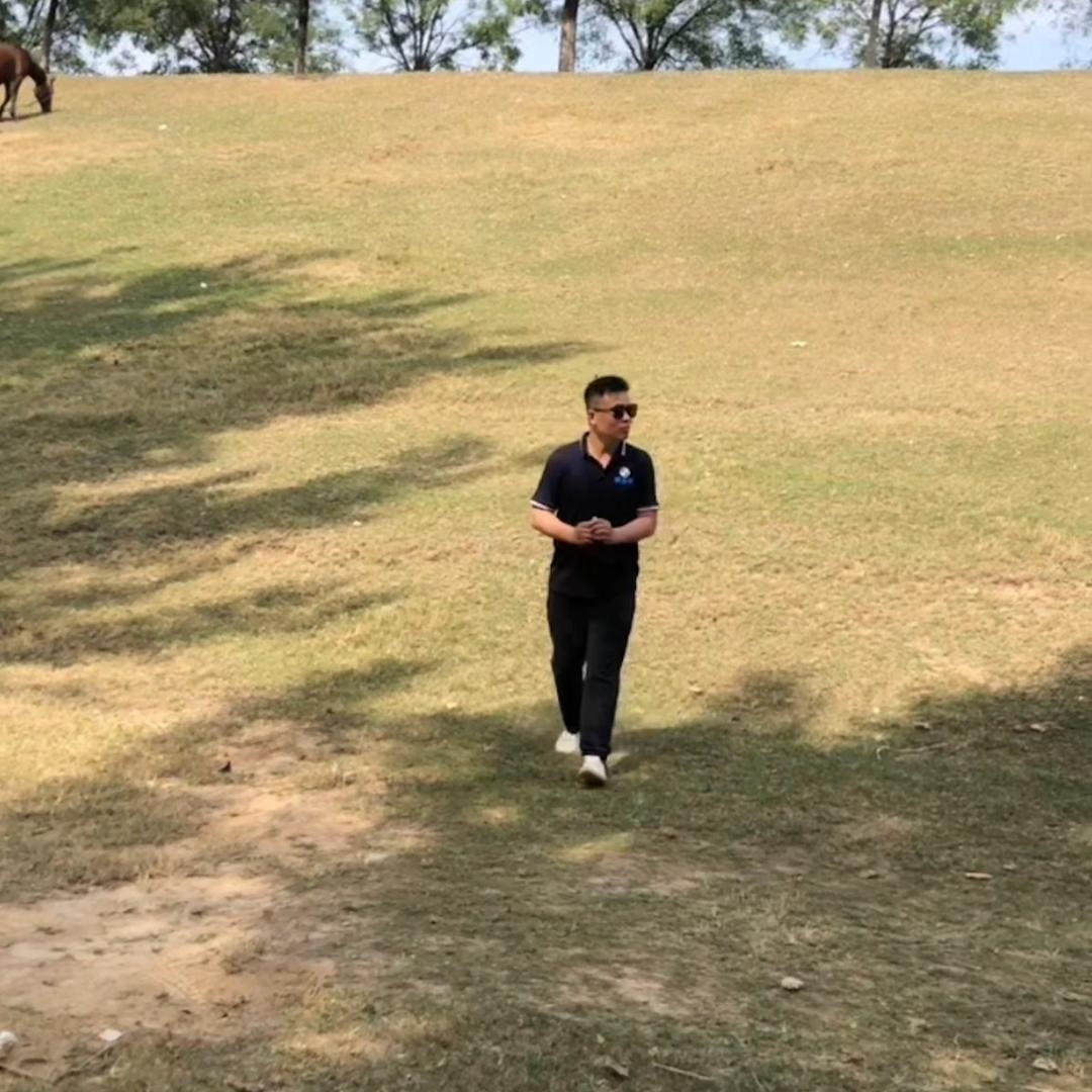 步子哥