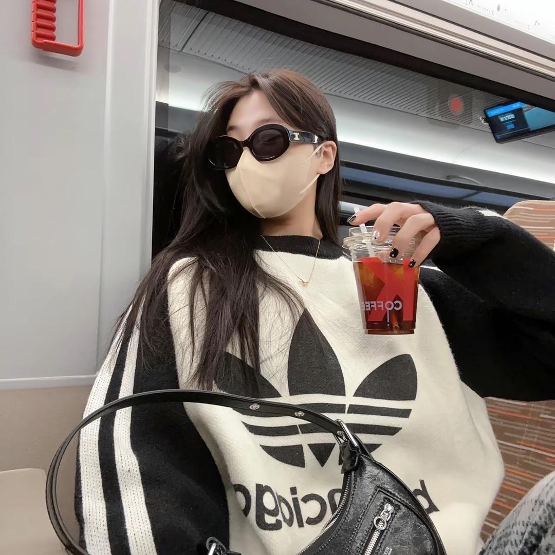 是谨宝呀。