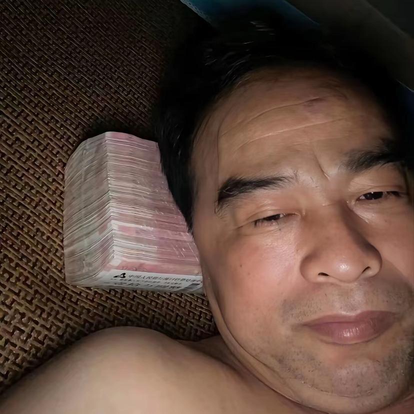晚上睡觉要抱抱
