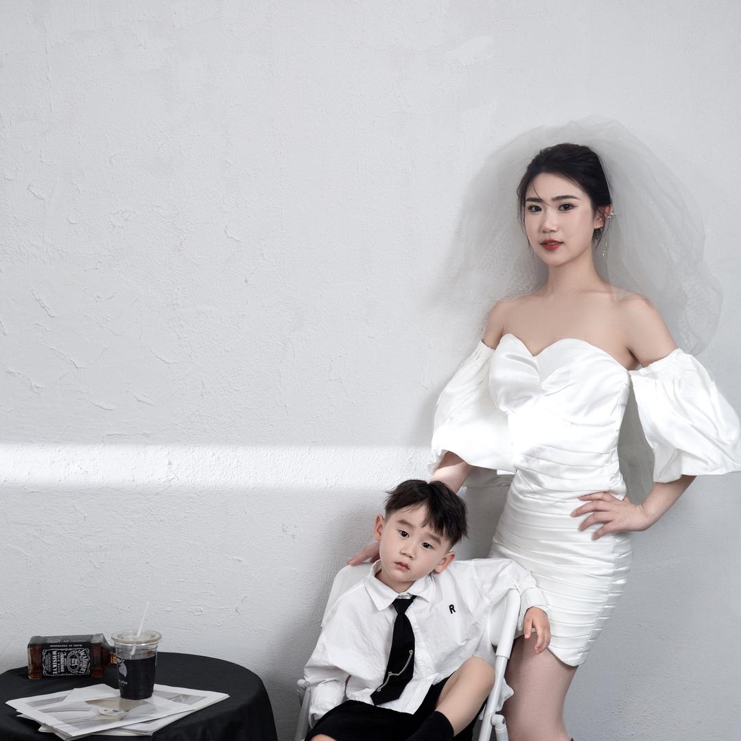 是奶酷以琛呀～