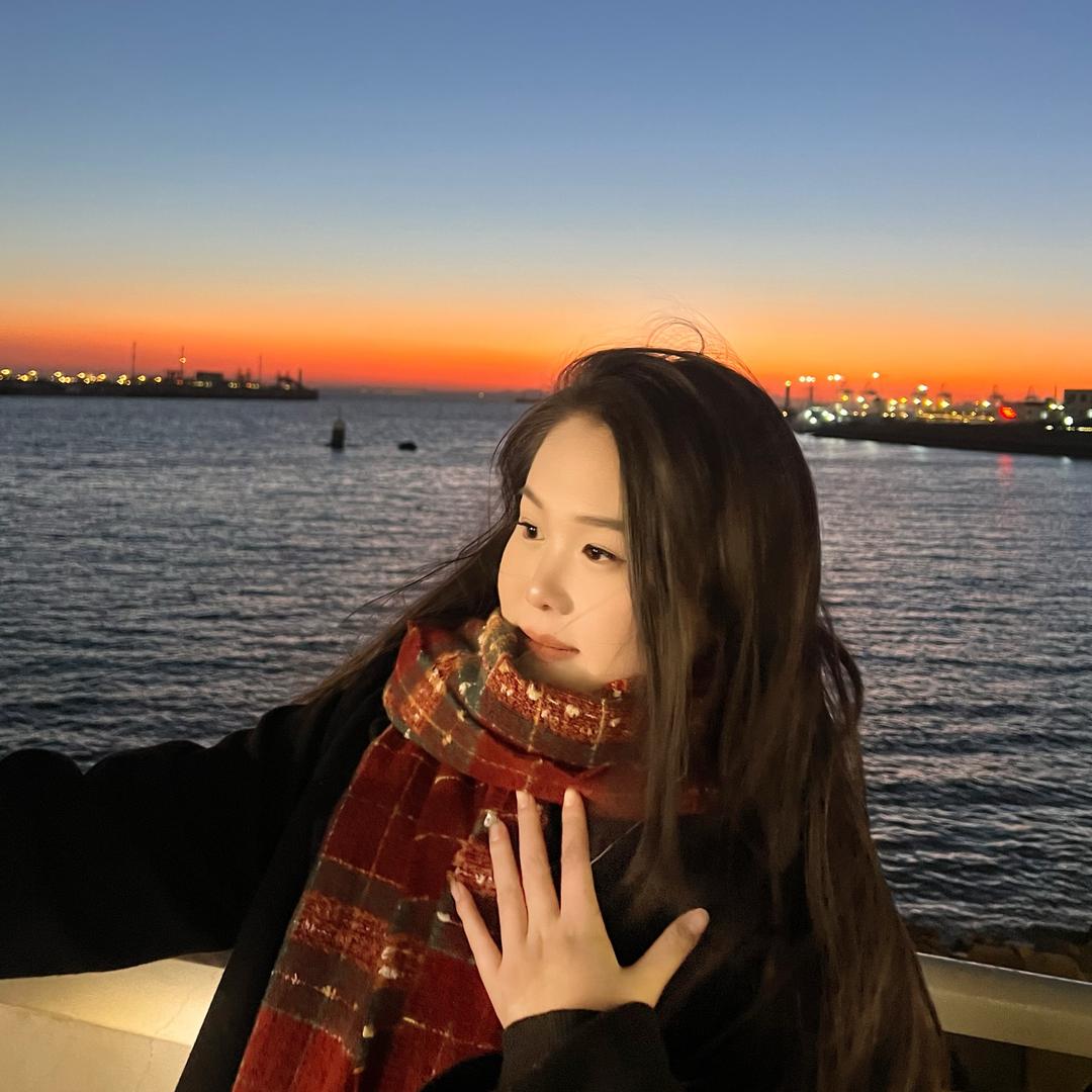 爱吃榴莲.