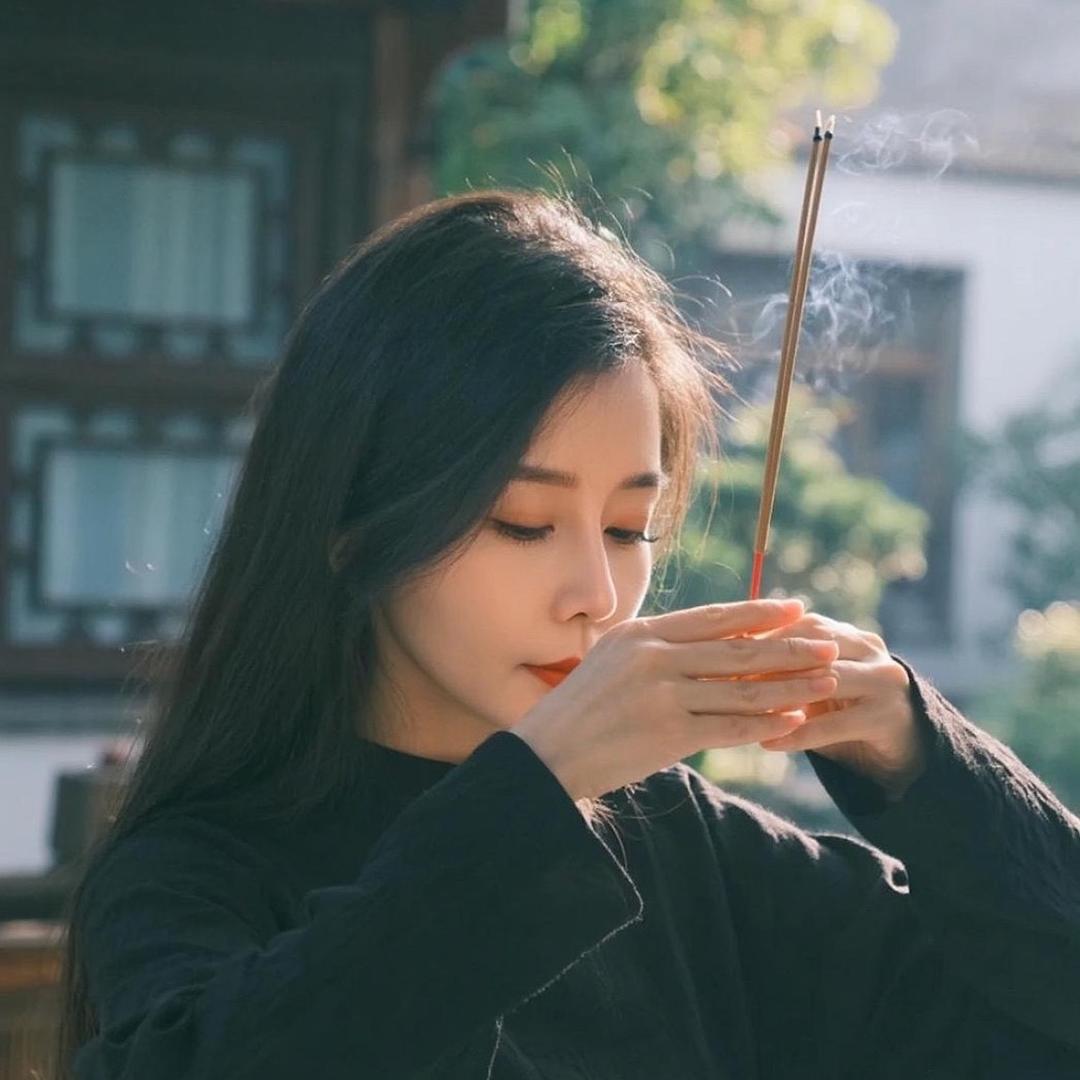 书记夫人🧜🏻‍♀️（暴富版）养分～