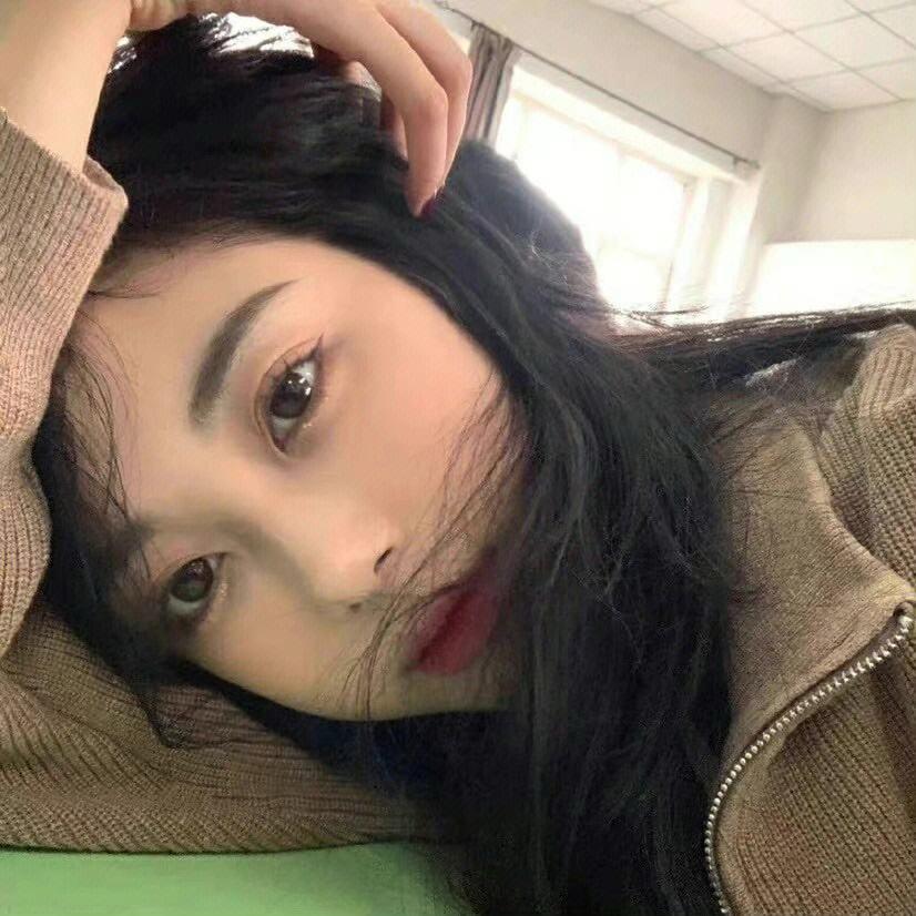 语桐Fiona（学穿搭）