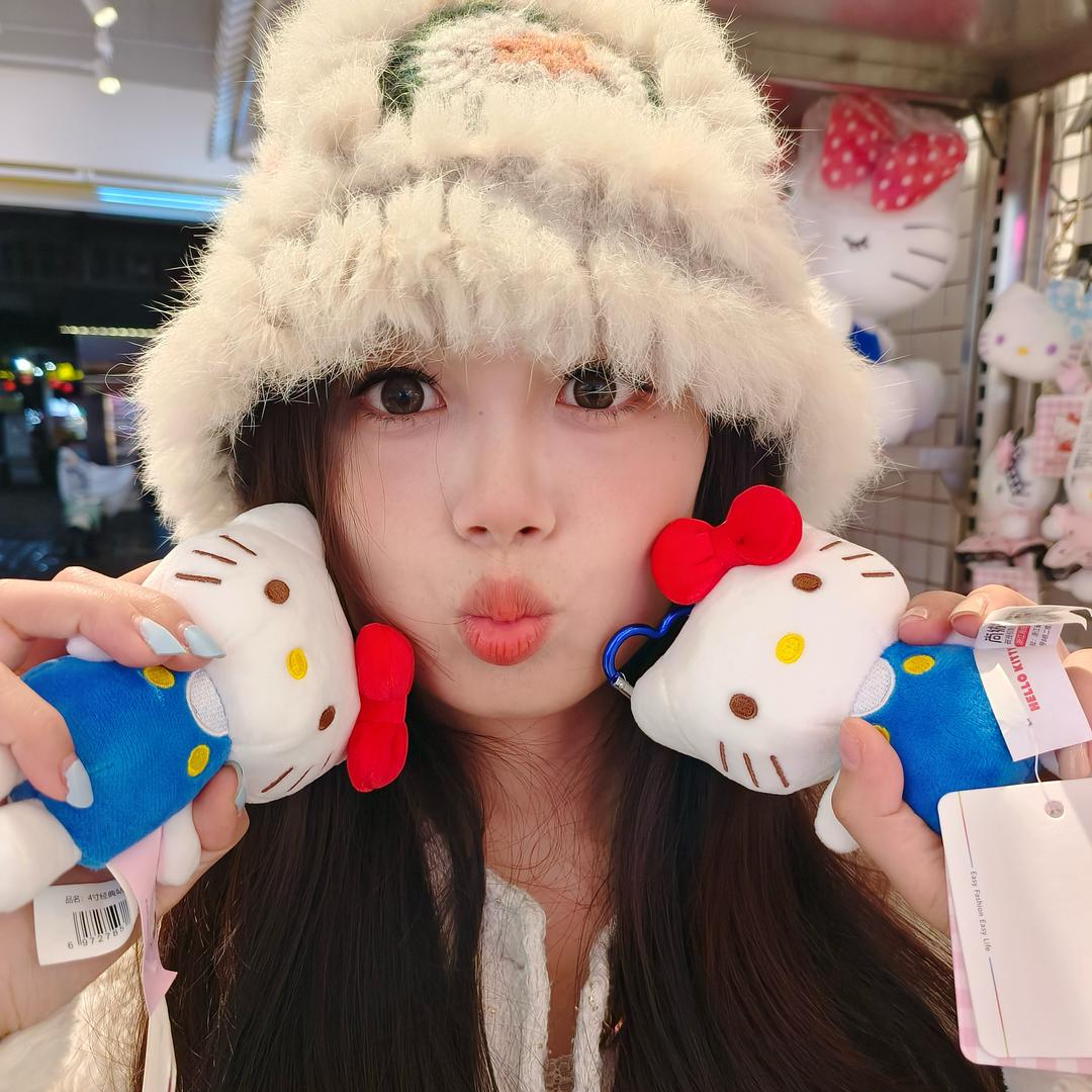 小梅花不睡觉🐳