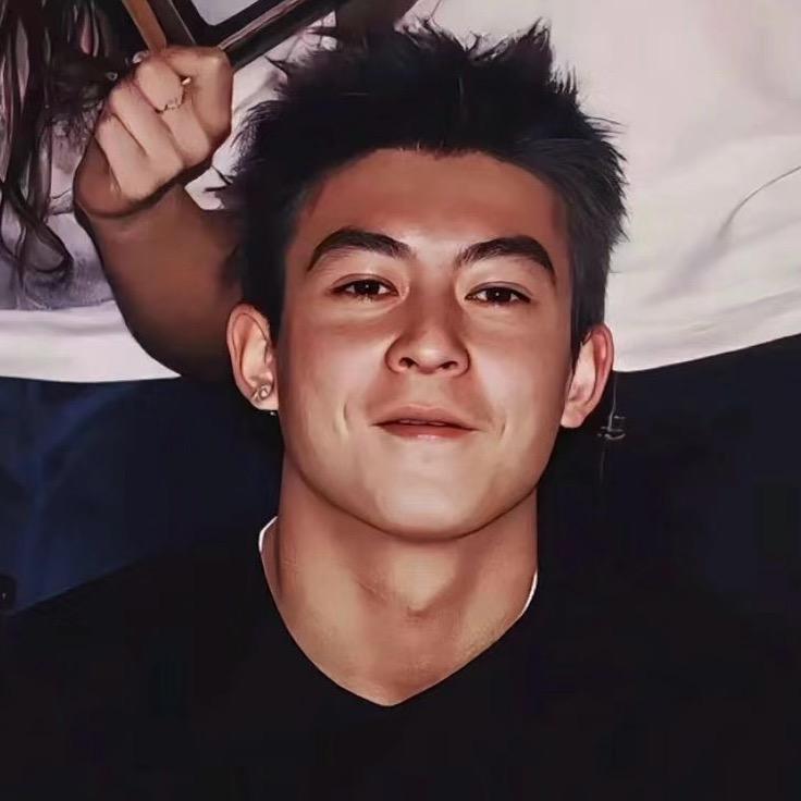 🦈半岛铁头🦍