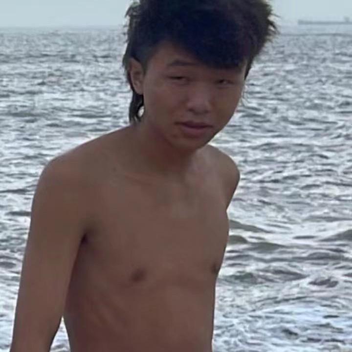爱岛棺姿