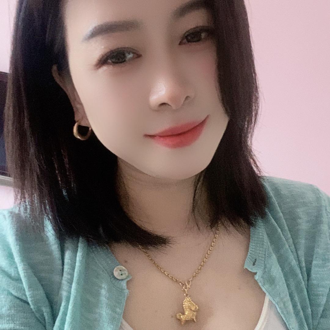 淡抹烟熏妆