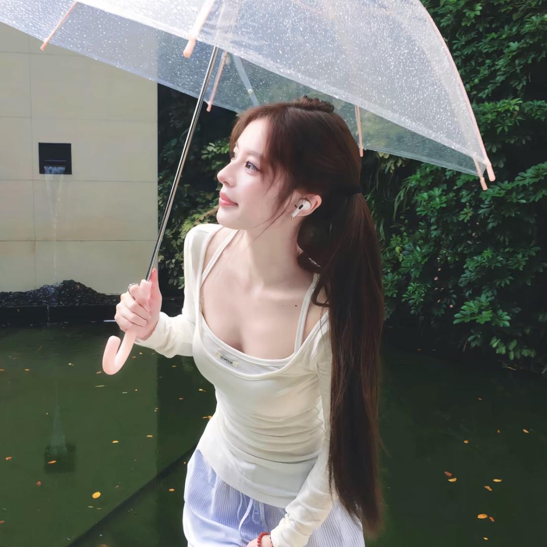 ⁷万萍