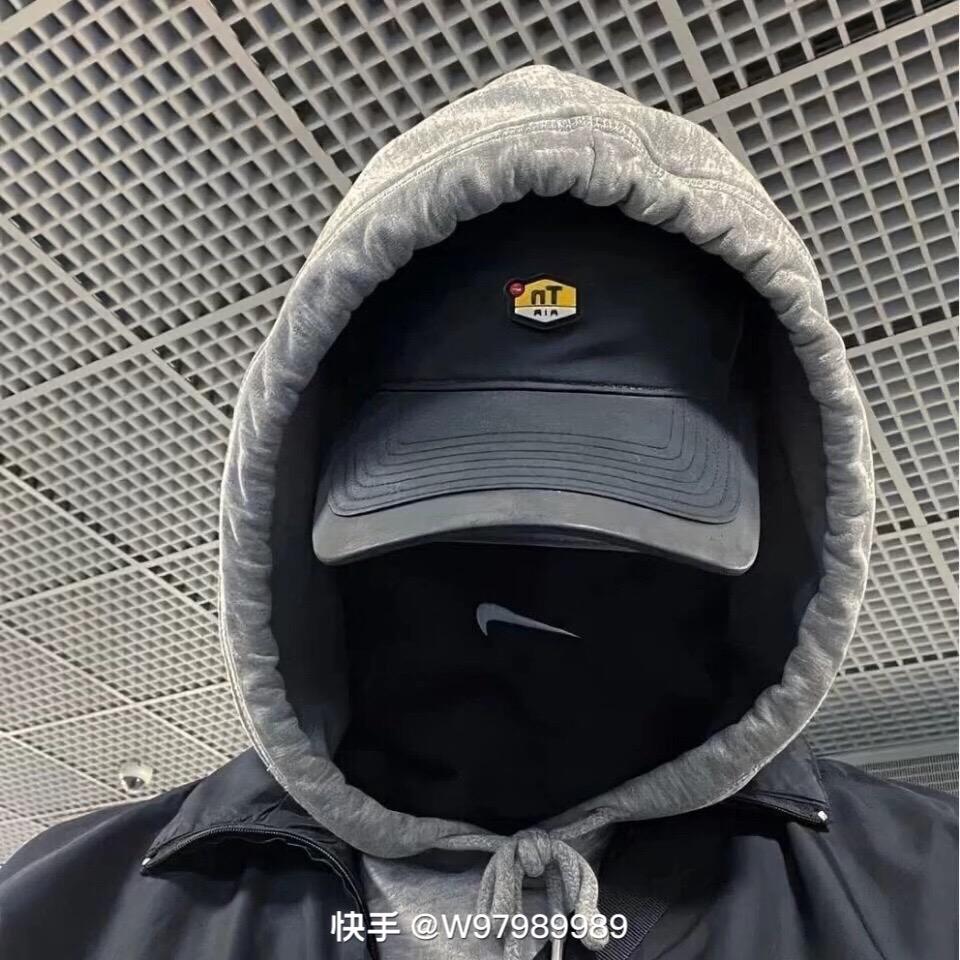 给瘸子指条斜路