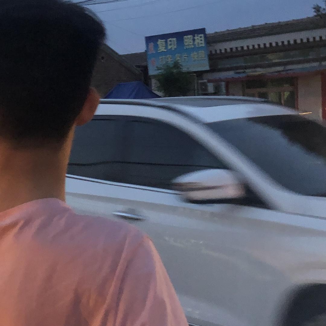 liuyu含.