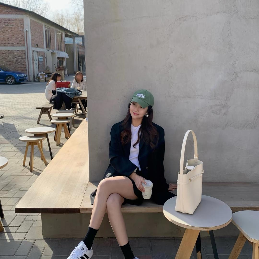 毛线球的美衣小铺