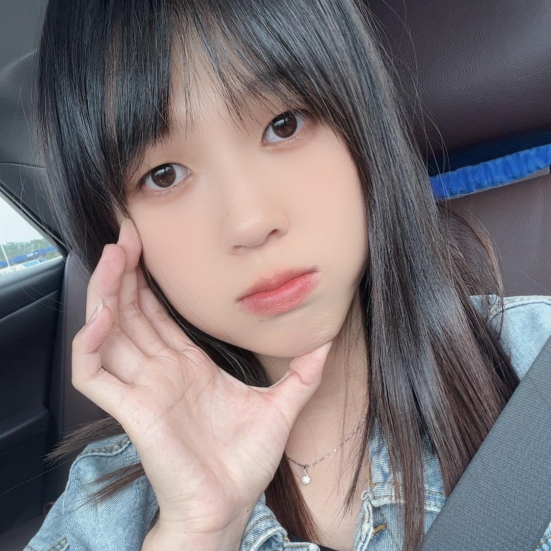 陈笑笑 °