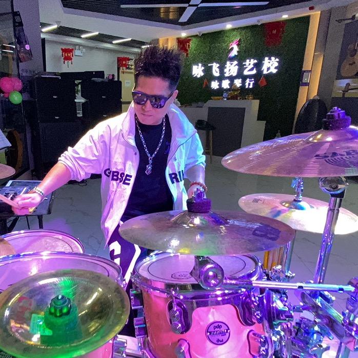 咏飞扬艺校
