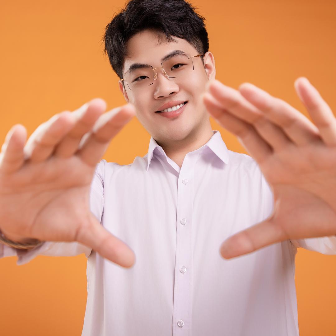 威海金话筒小杨老师