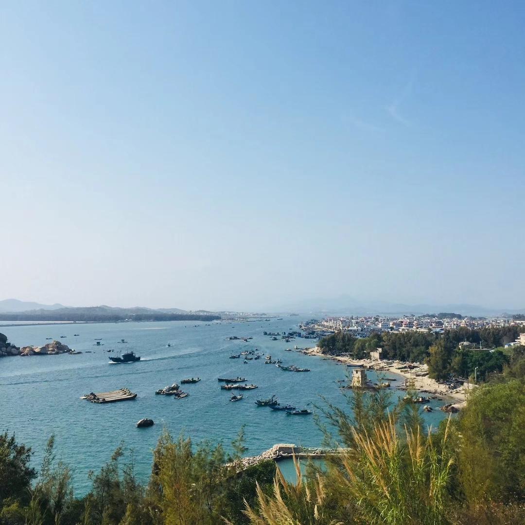 娜娜船钓海鲜