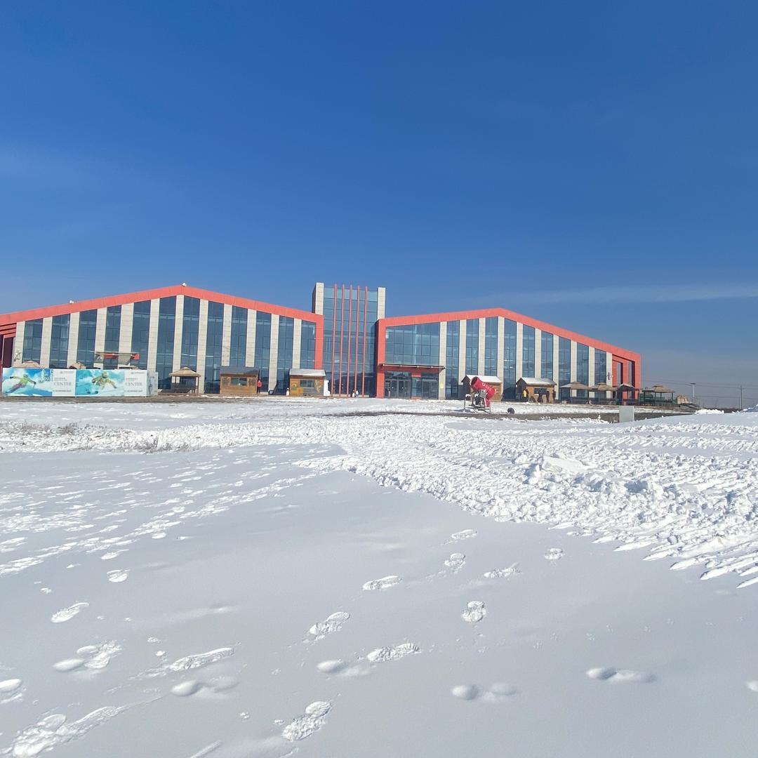 兰州新天地滑雪场（雪服护具租赁）