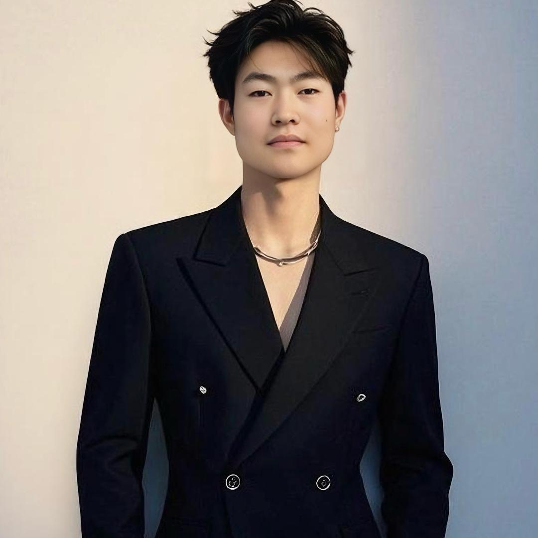 洛阳发型设计-翔翔