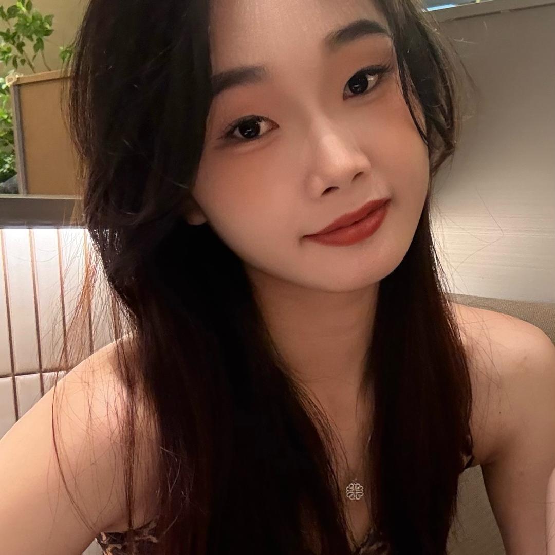 啊华.
