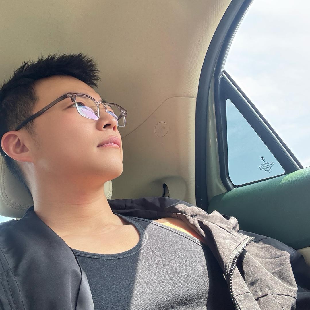 小四眼儿逛南通