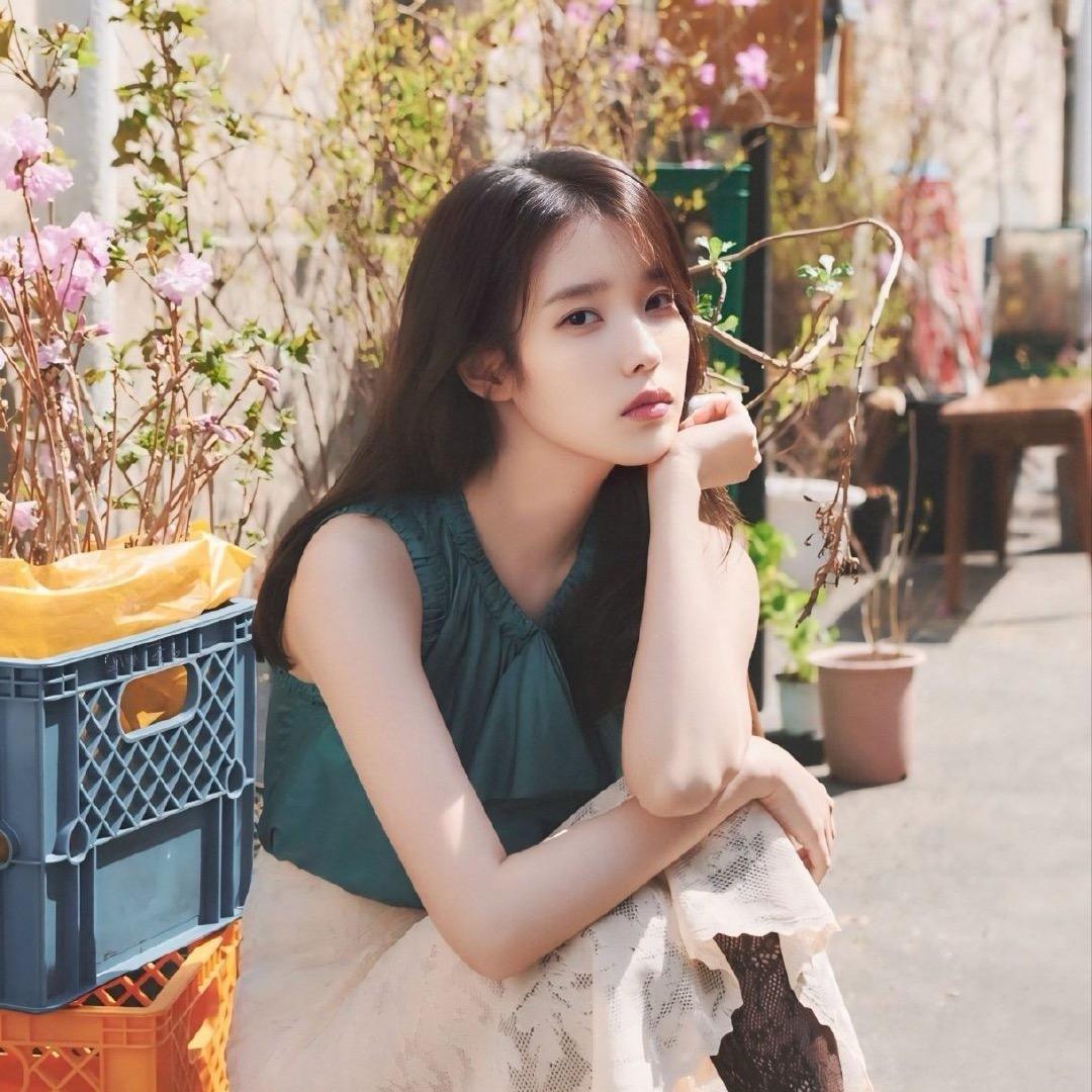 Walker·82224(IU•이지은）