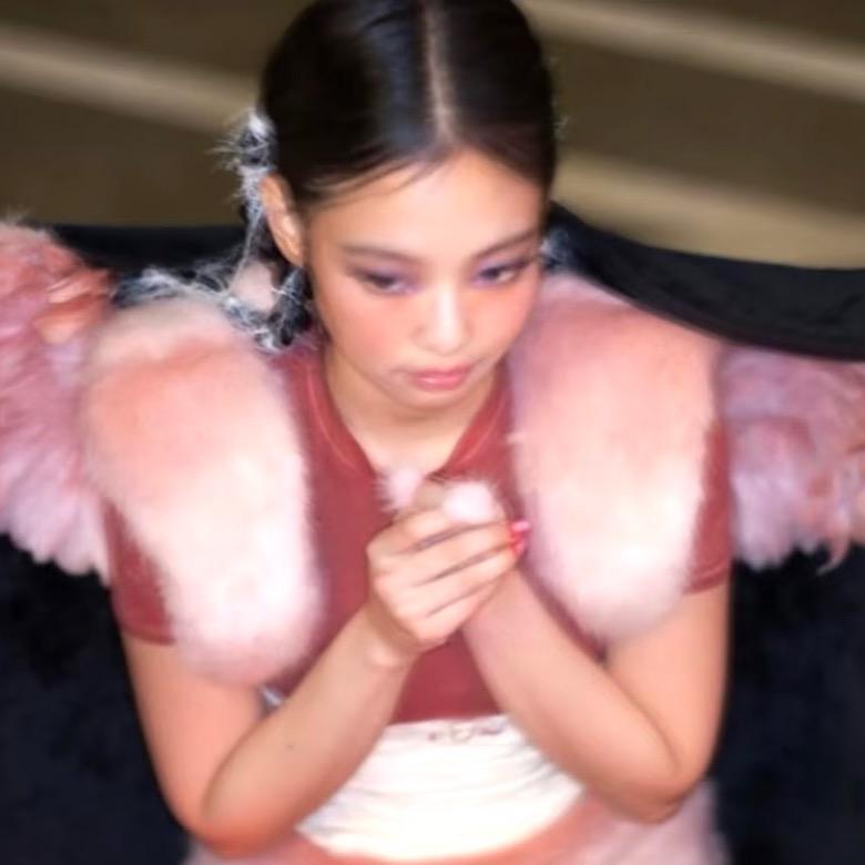 𝐴𝑟𝑧𝑖𝑔𝑢𝑙-