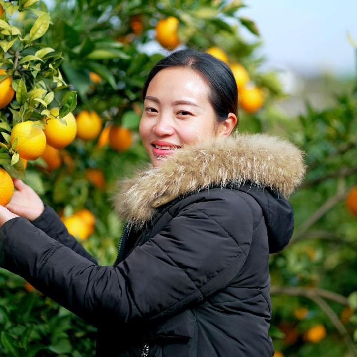 乡村朱朱宝宝满月宴直播小助理