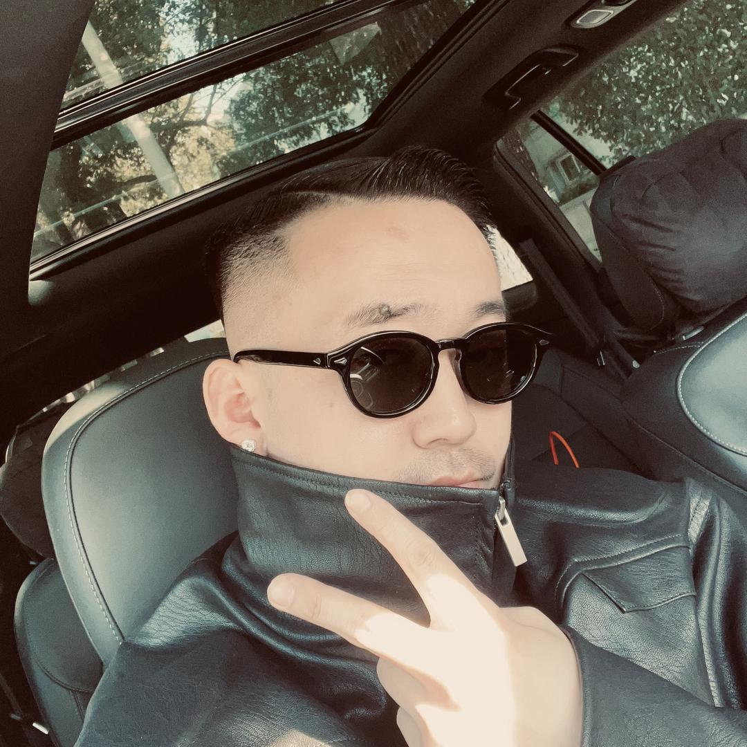 甄哥极简男装
