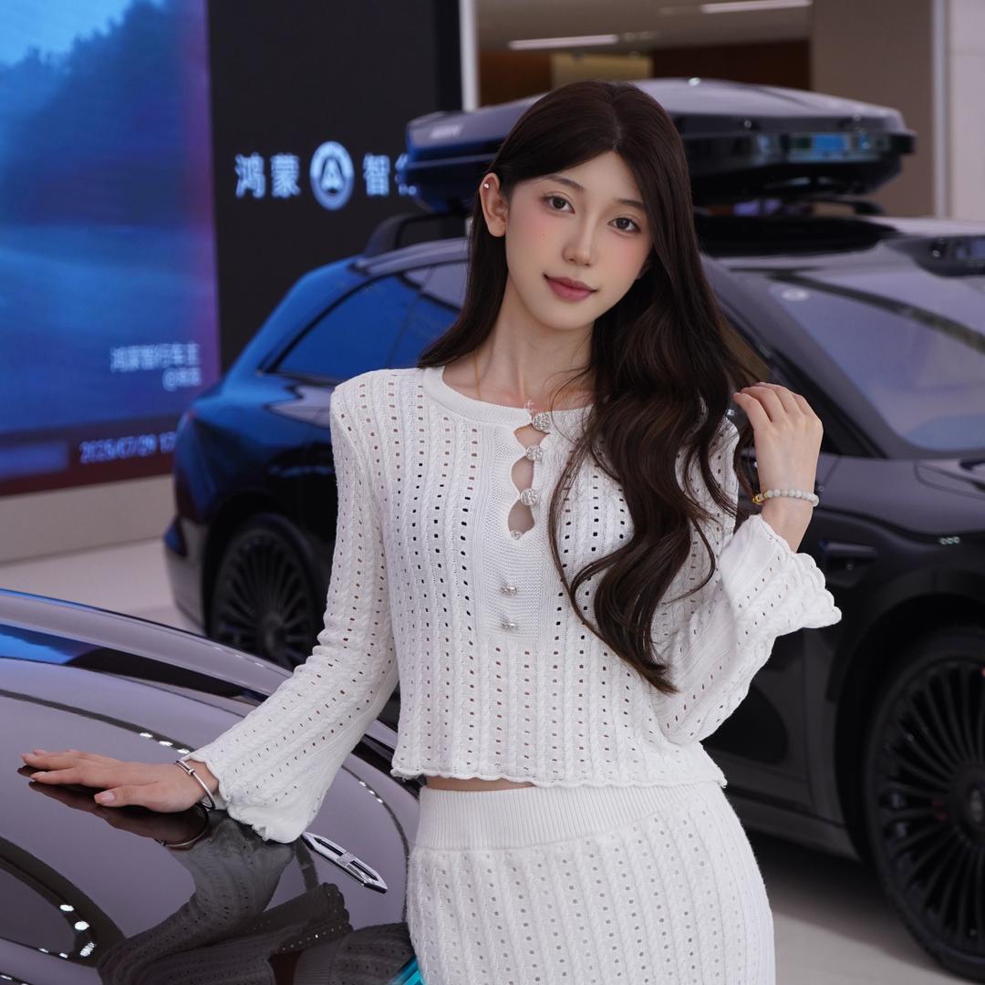 问界｜深圳湾体育中心