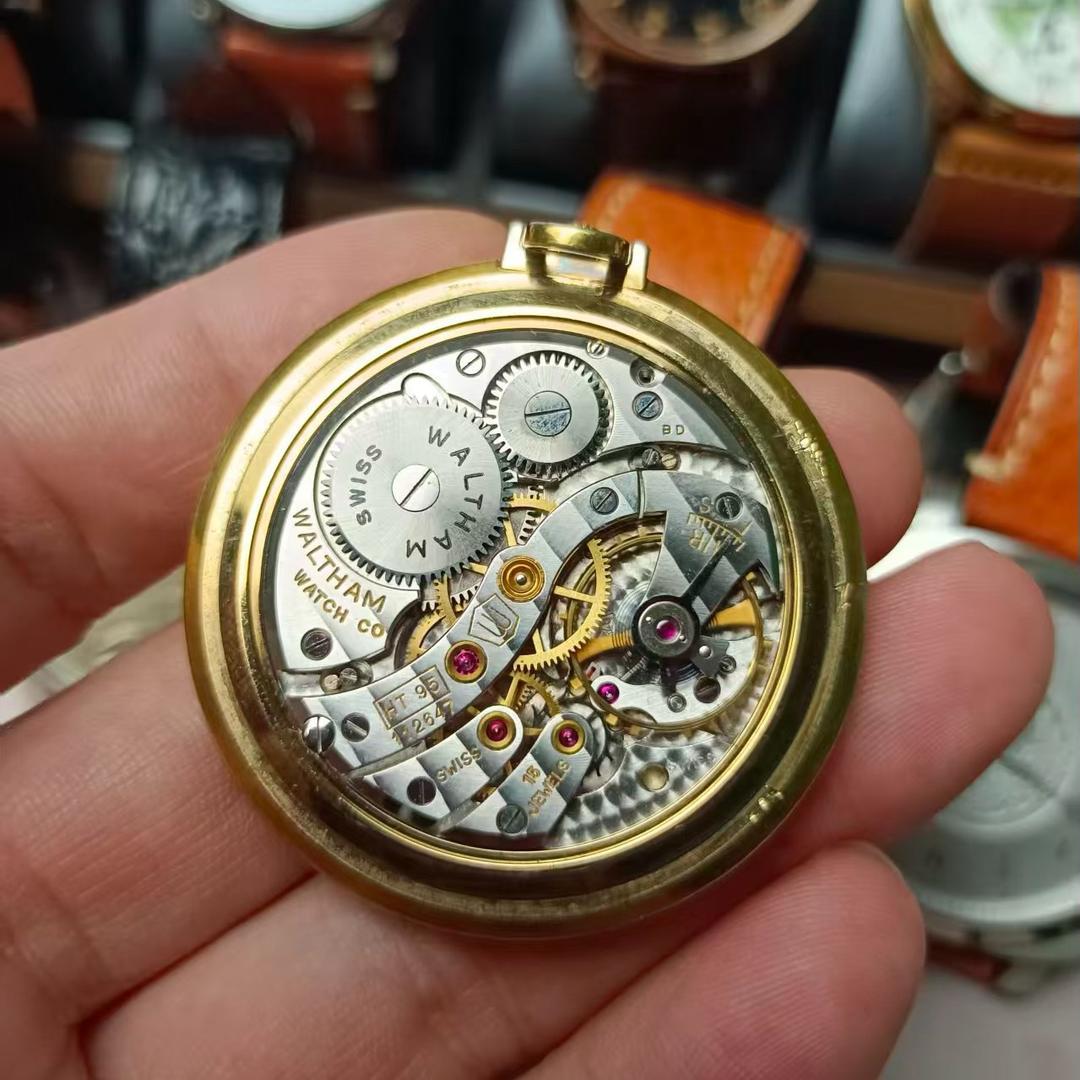 临晴中古机械表店