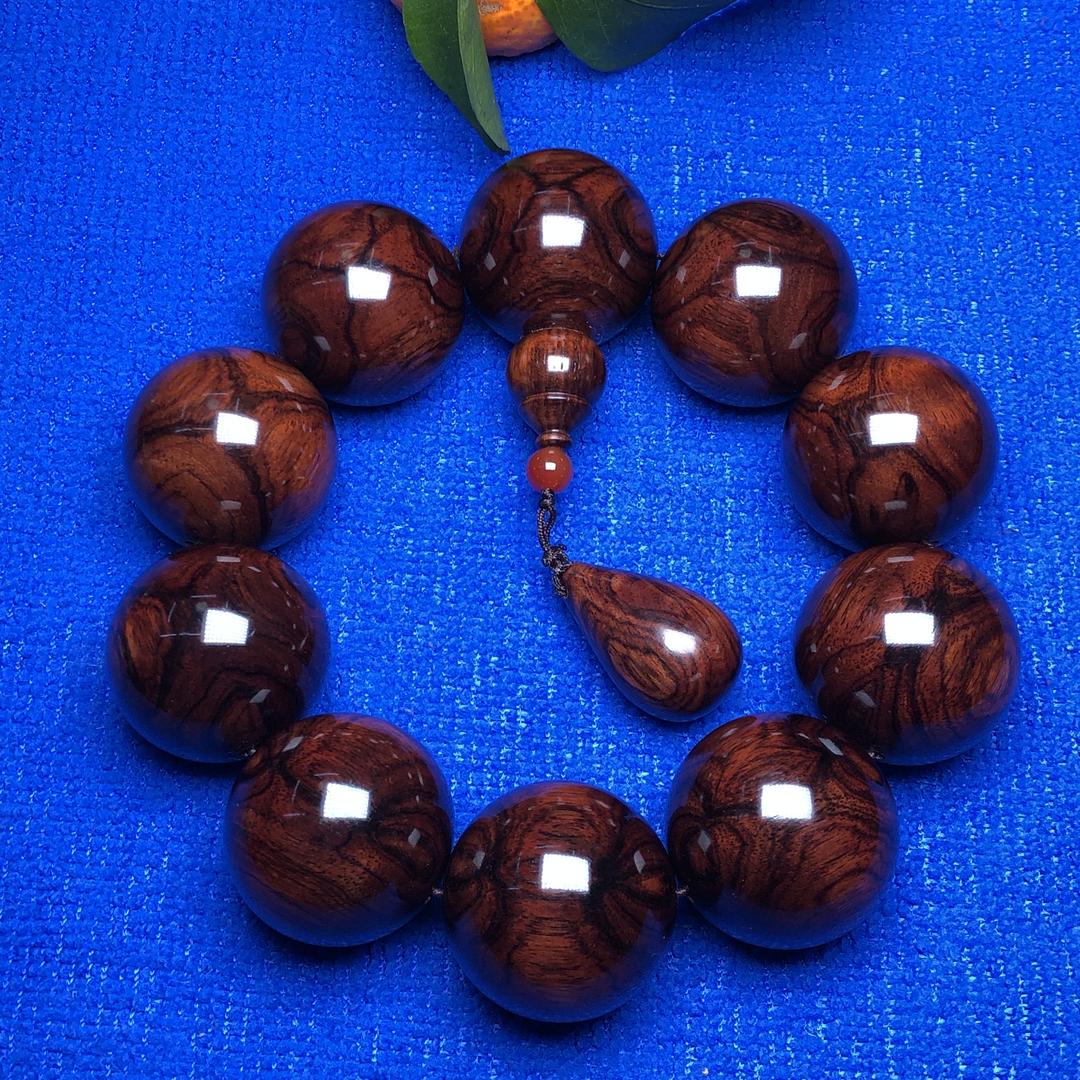 木子甜甜海南黄花梨沉香馆