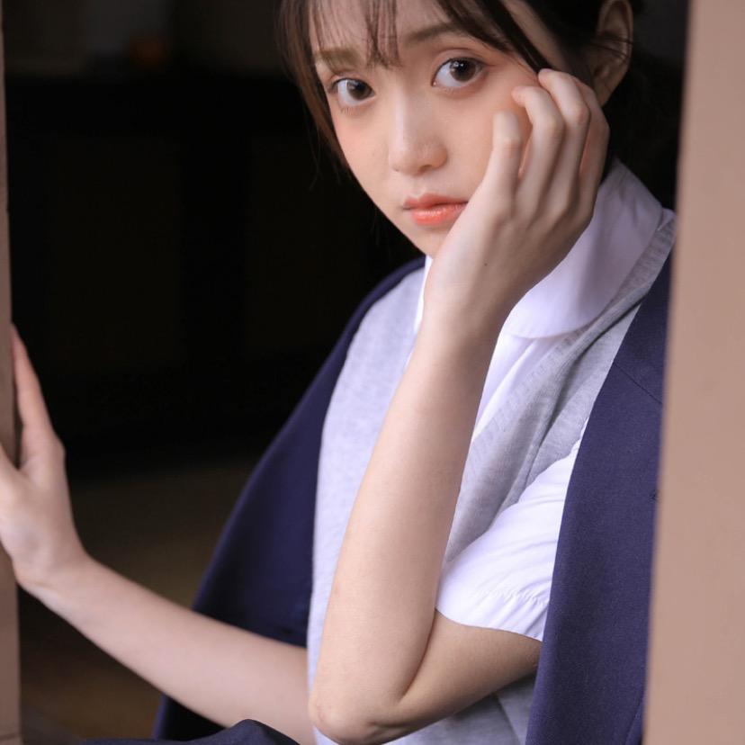 衫与山穿