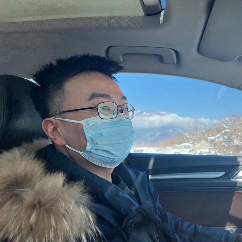 一位不愿透露姓名的瞿先生