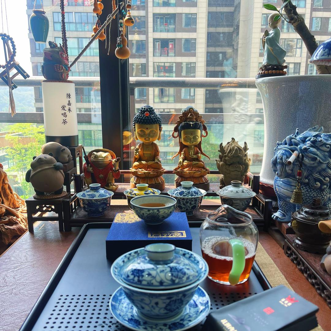 陈嘉禾爱喝茶