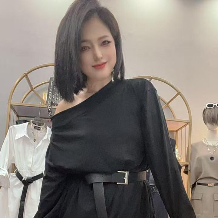 衣橱月姐大码女装店