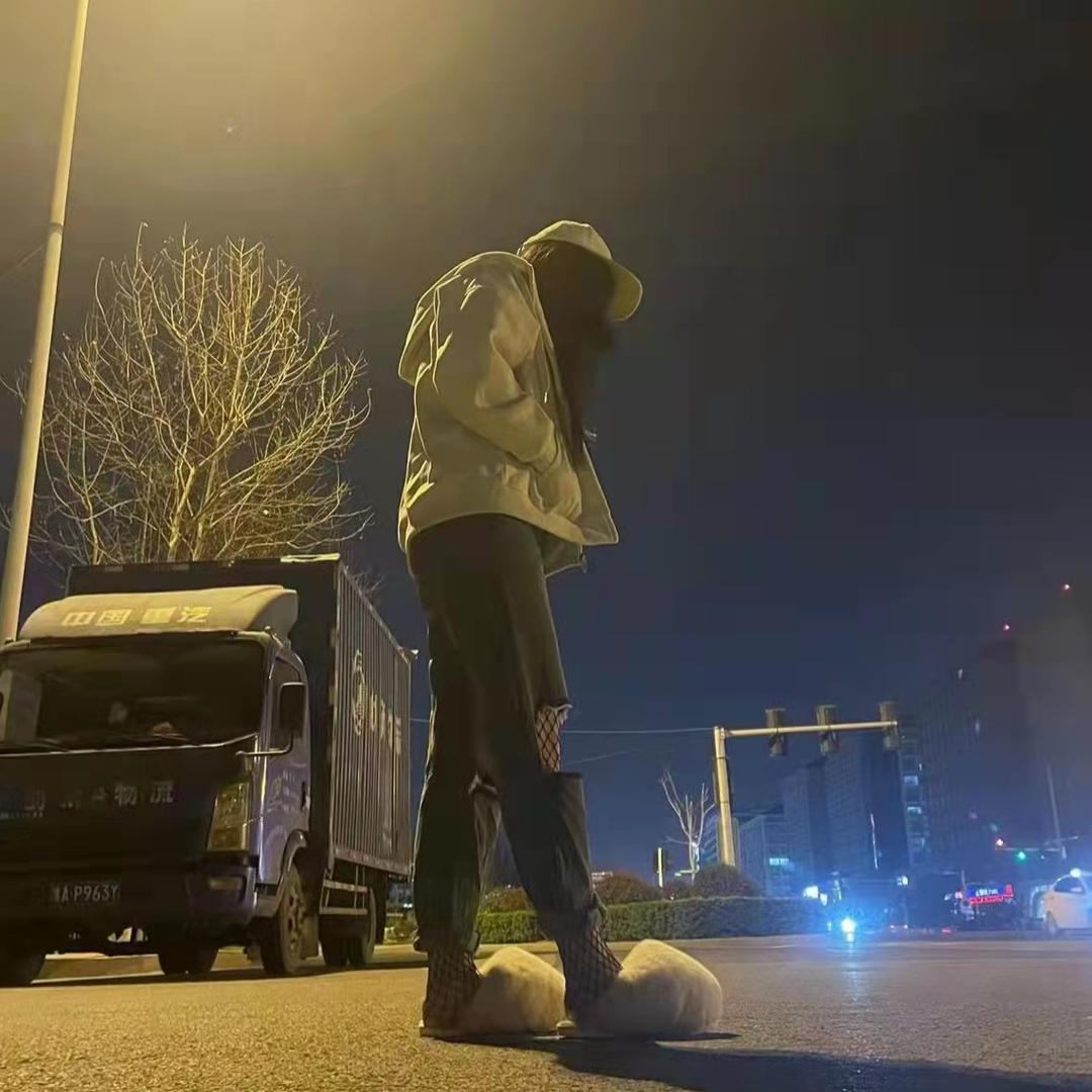 一只安小颜吖、