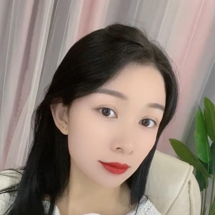 莫小姐.