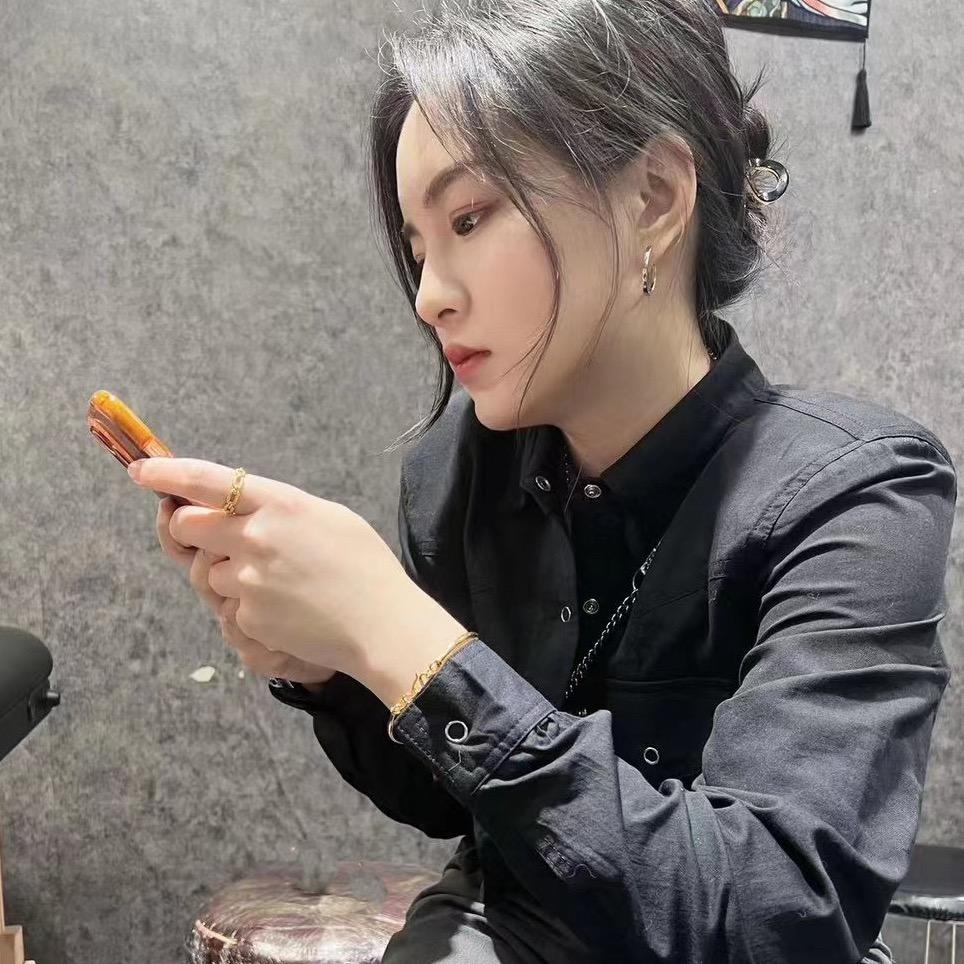 小小許是纹身师