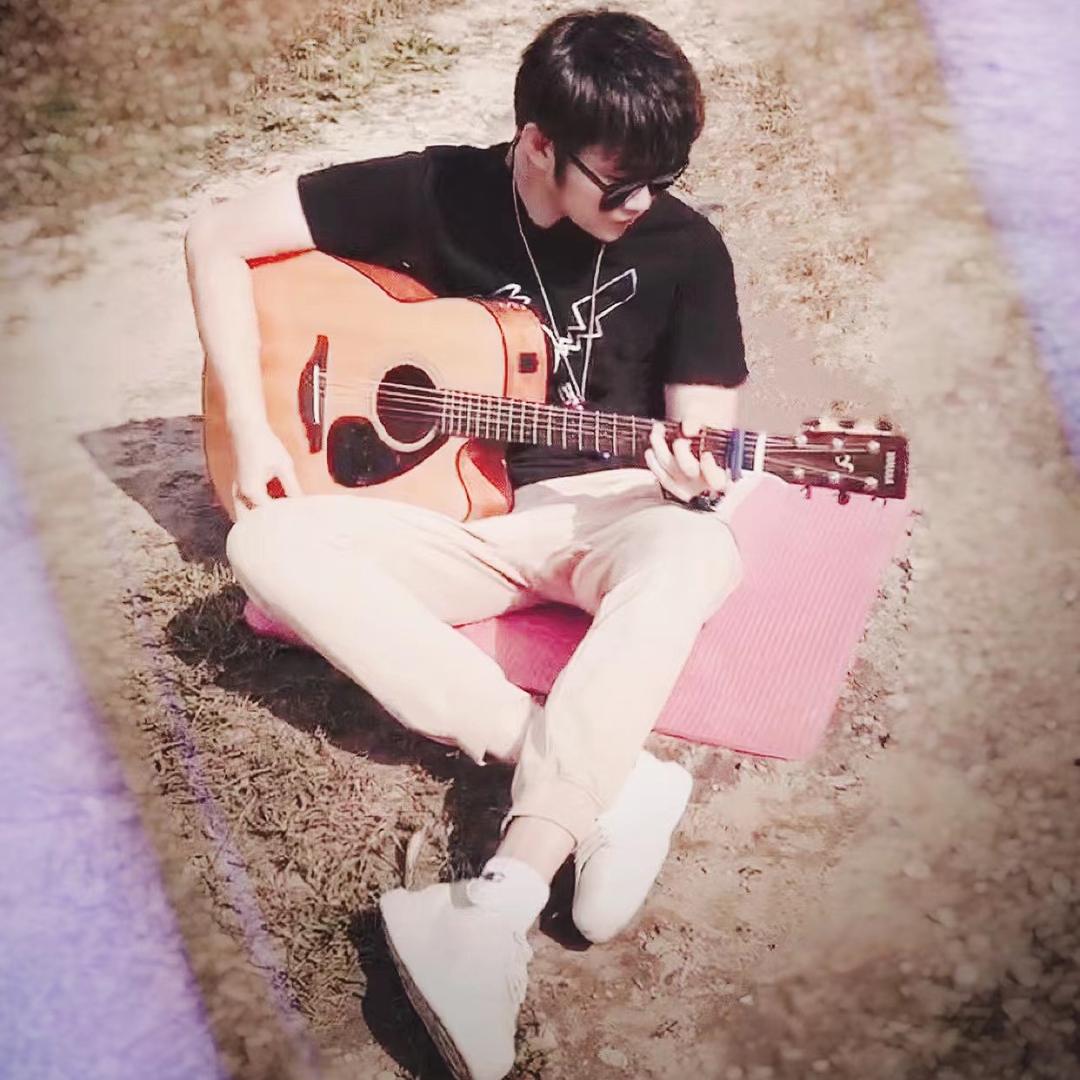 明星导师芳鸿运