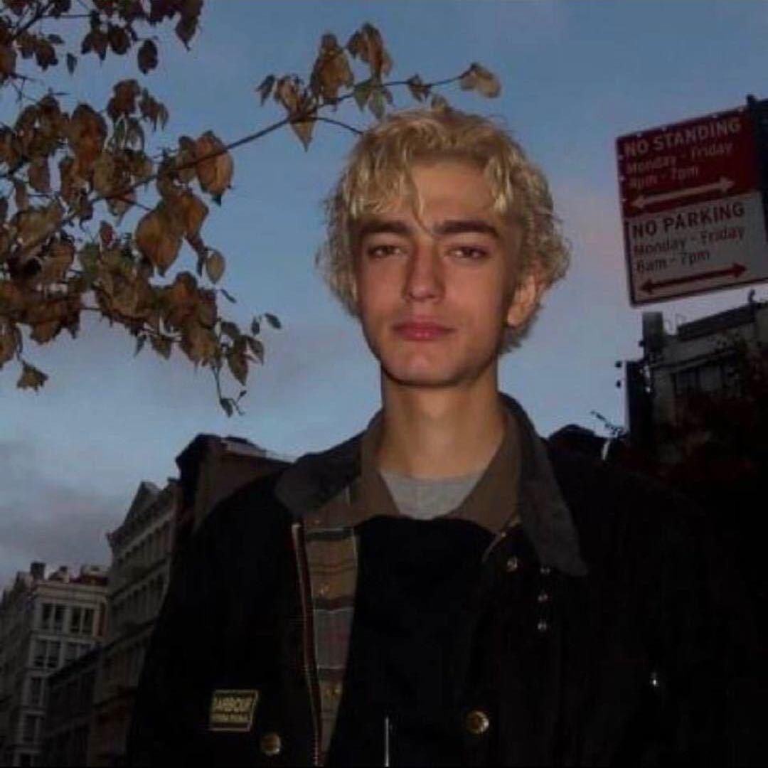 你尿我手上了
