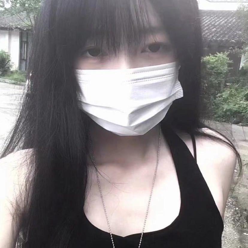，