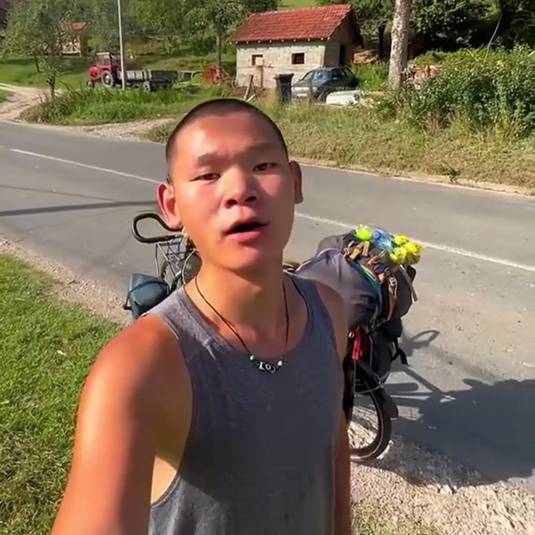 湖远行（谁与争锋）
