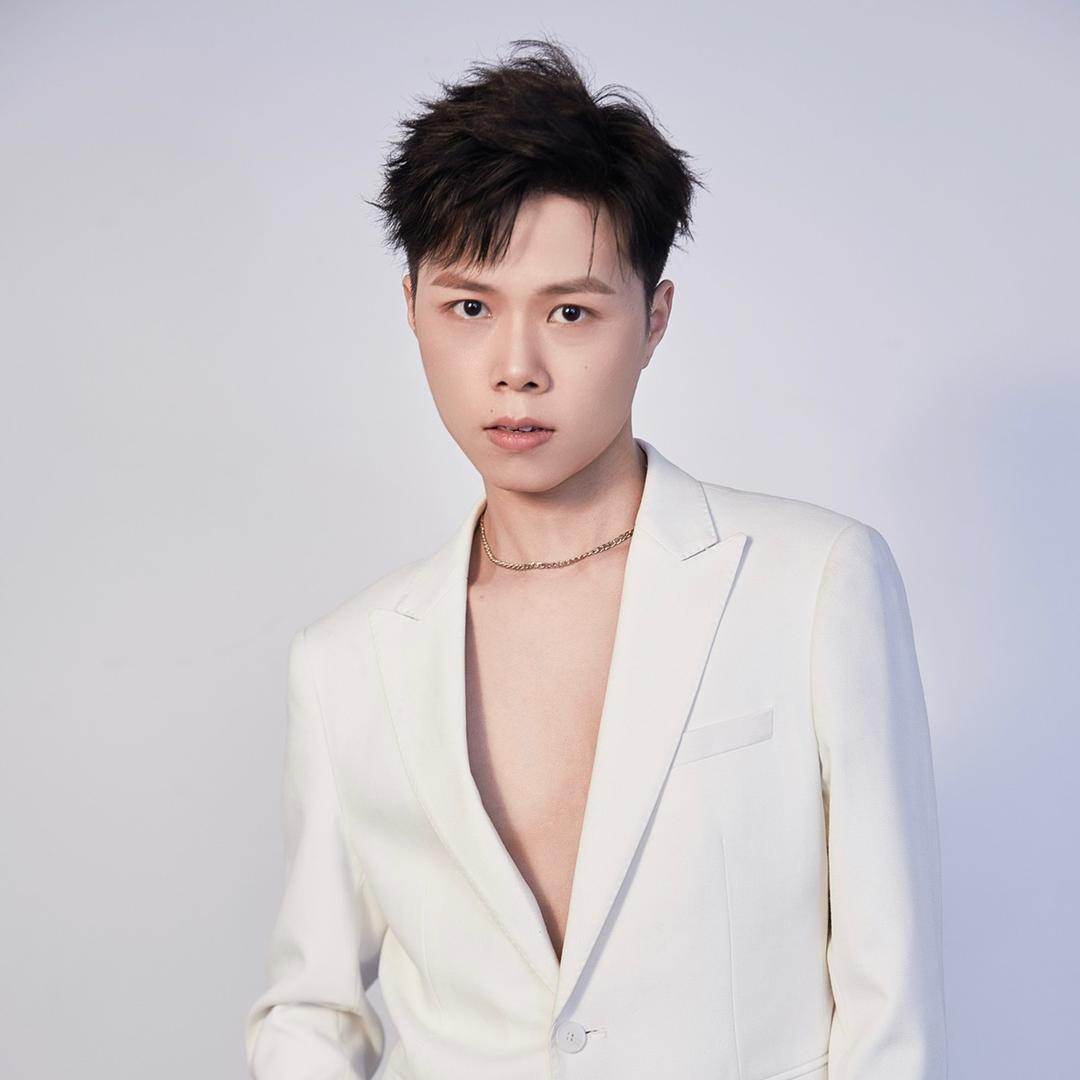 岳阳减龄发型设计阿彪