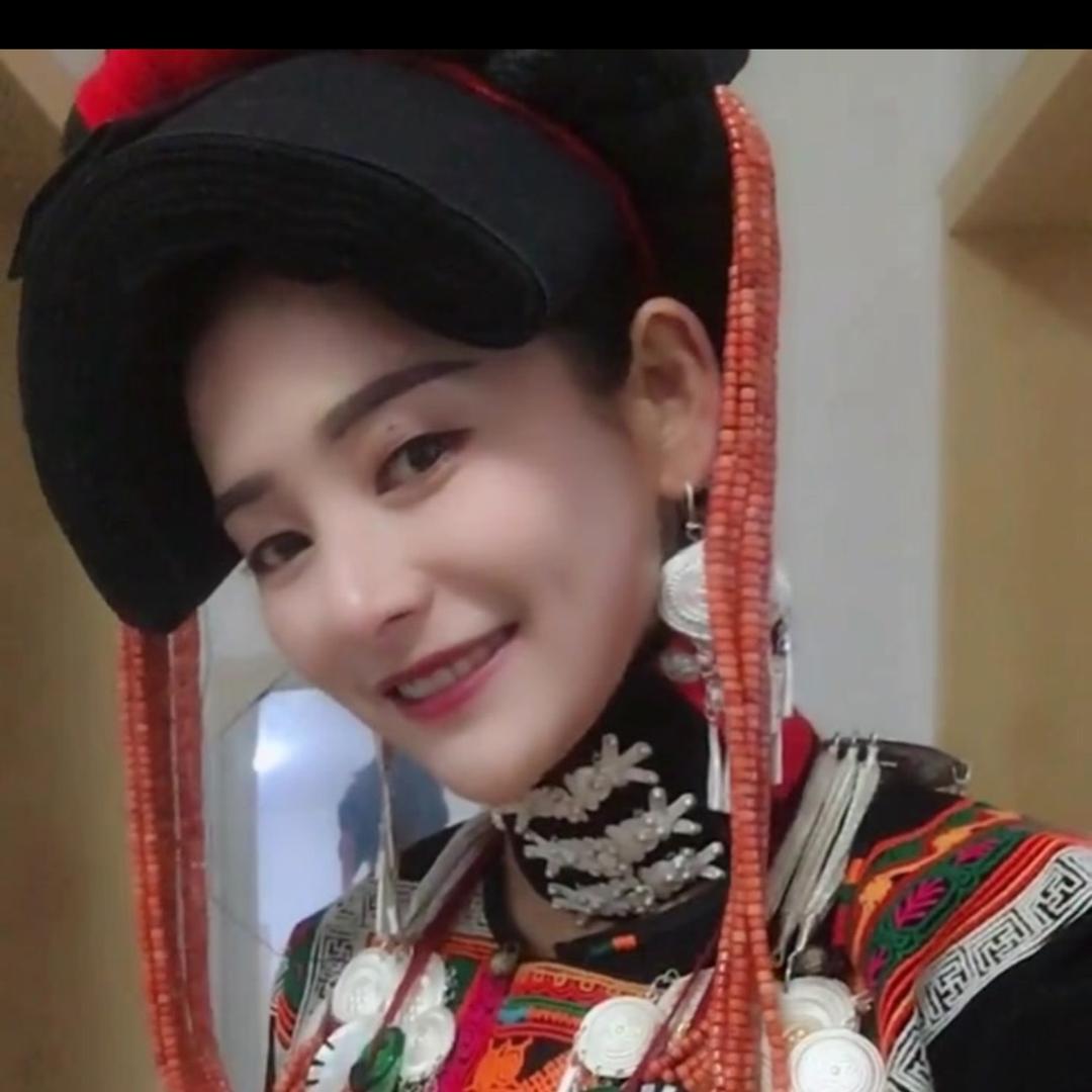 凉山英子老师