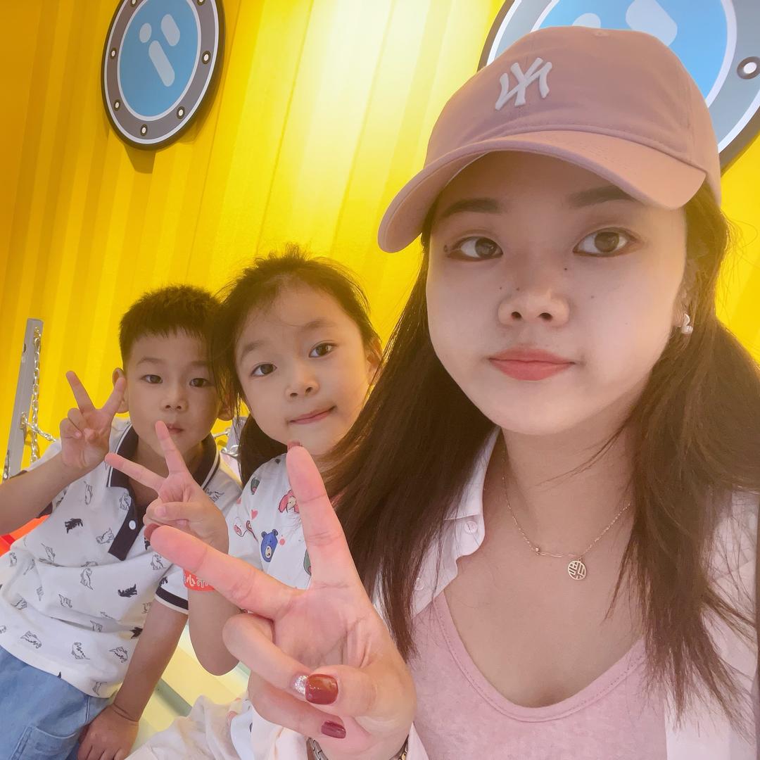 努力卖面包的小贾🍞