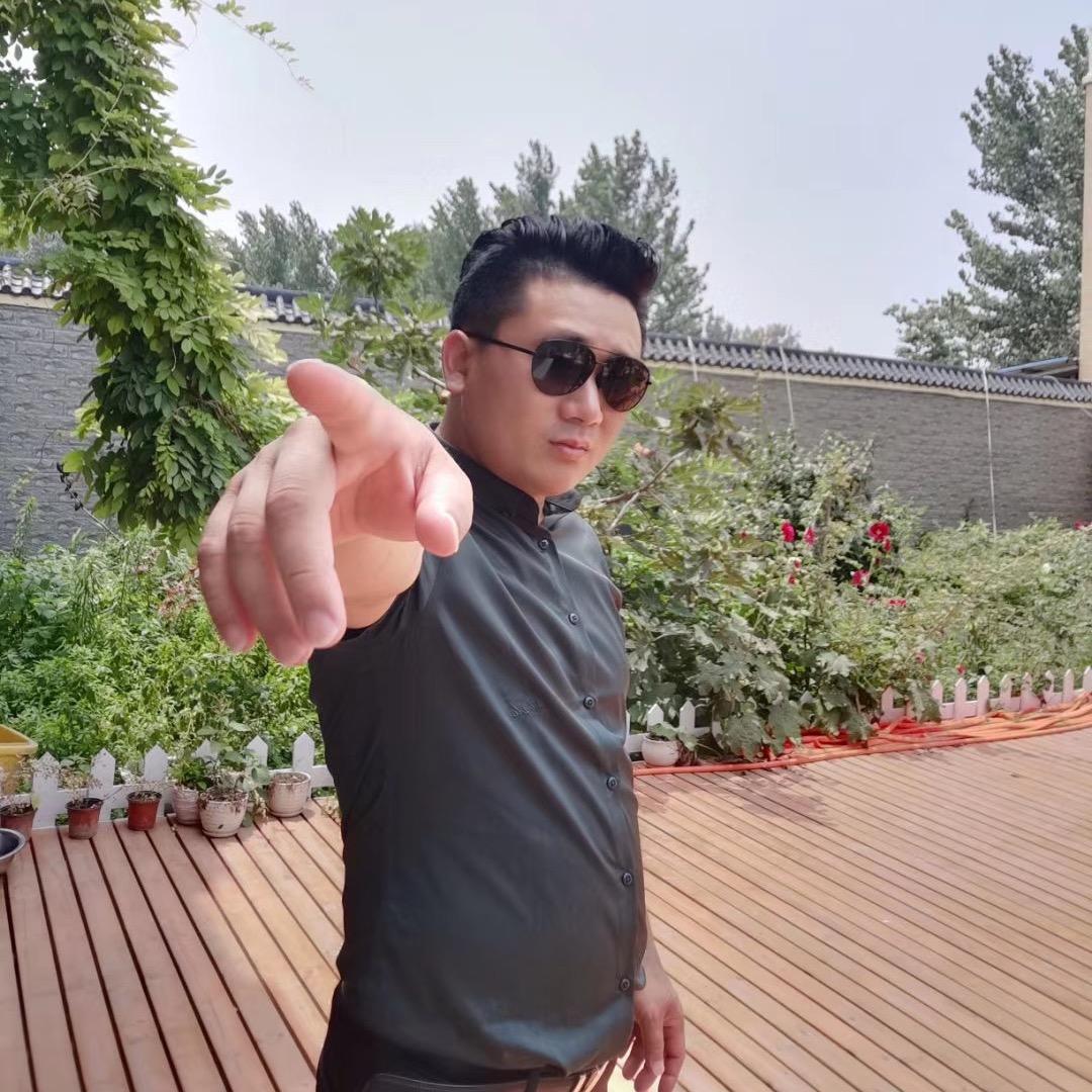 龙土泉（代卖各种水果）