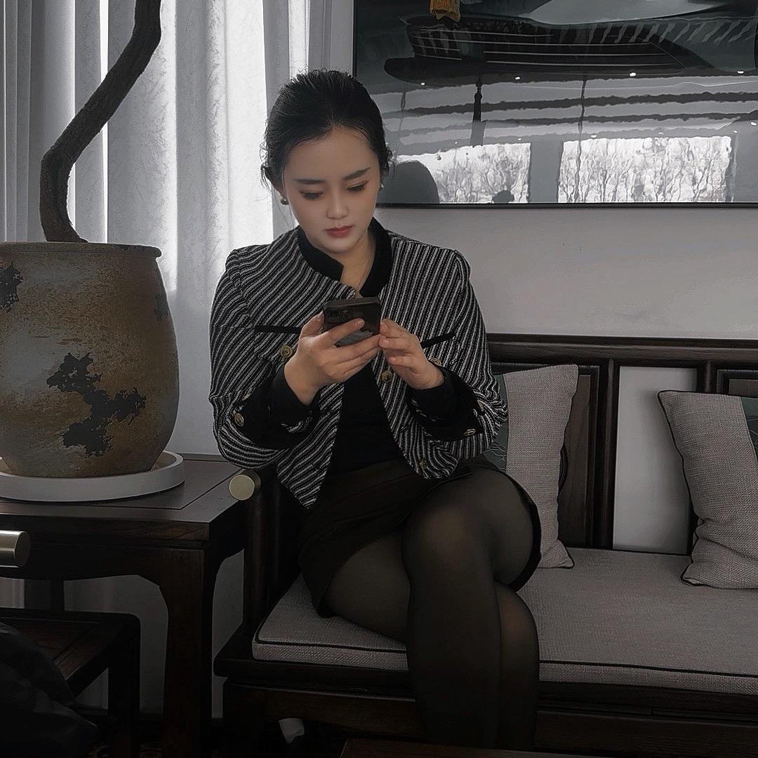 汽车挪车牌心心向妍