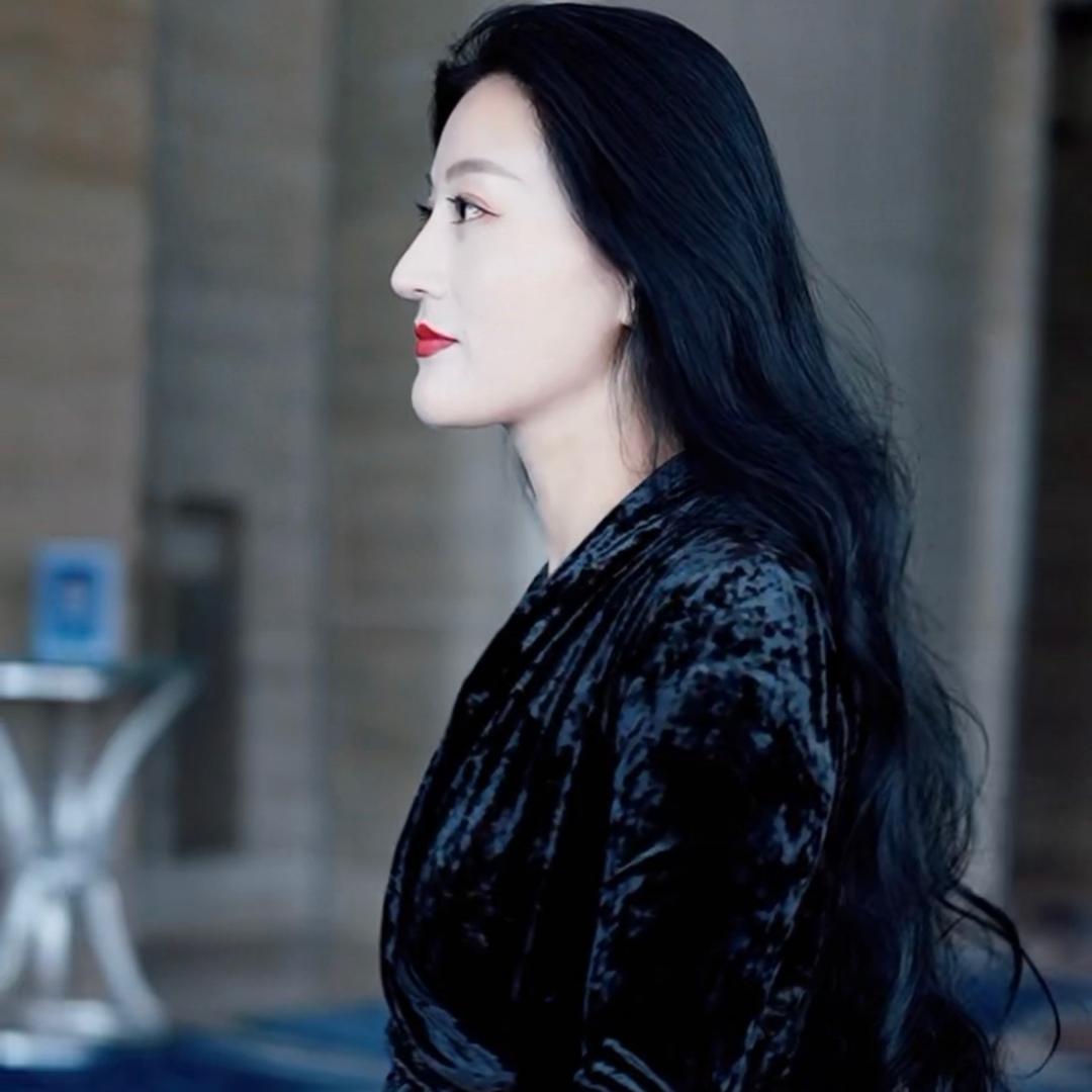 金燕轻奢女装